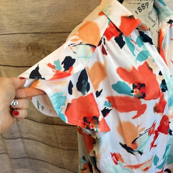 Chico’s Floral Top Flutter Sleeves Sporty Moisture Wicking Chicos 3 = XL - Picture 4 of 10